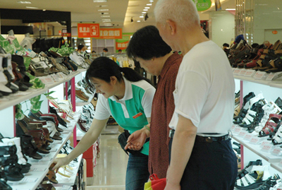 步步高美采平價(jià)百貨首店盛裝開業(yè)，開啟社區(qū)商業(yè)新篇章